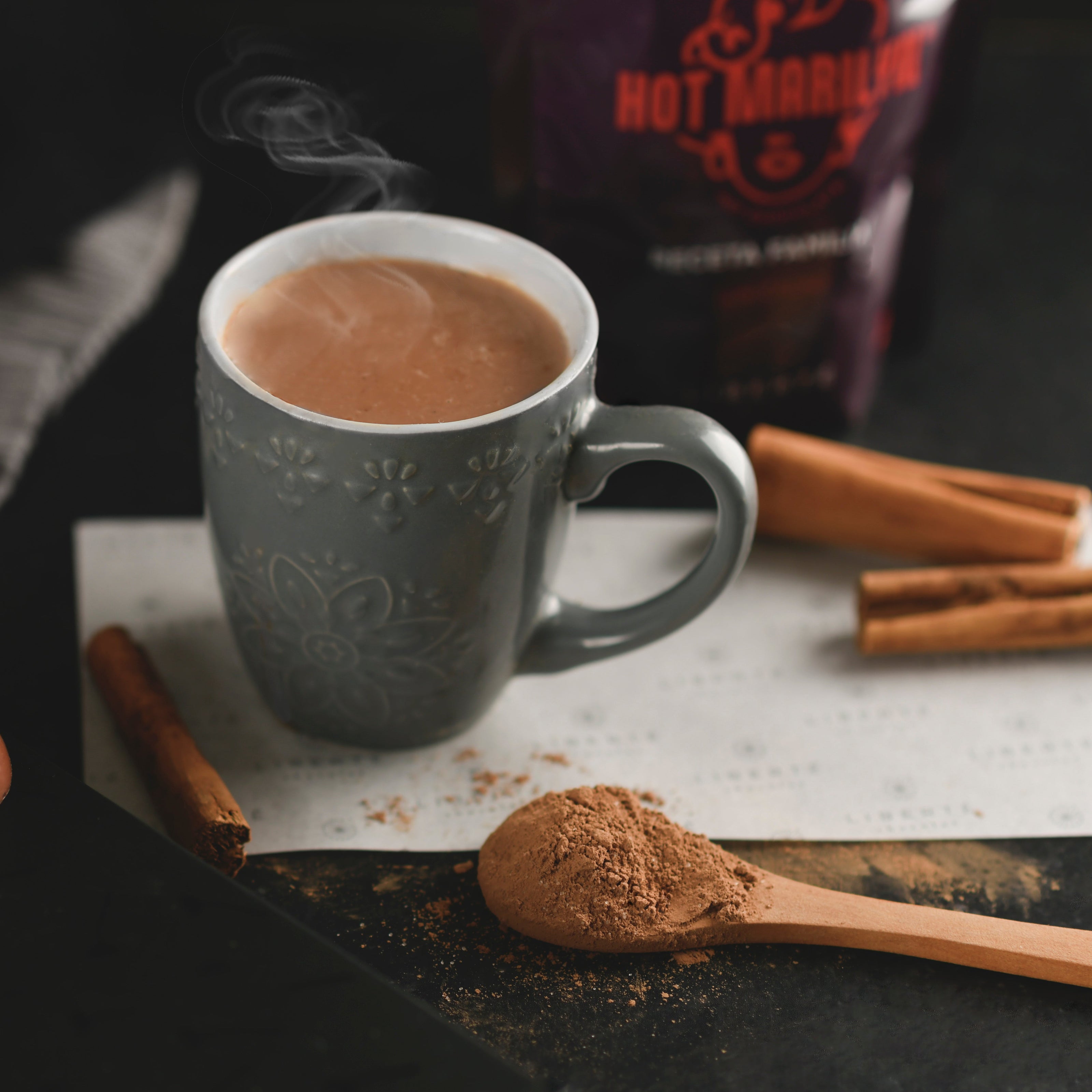 Chocolate caliente Hot Marilyn Receta Familiar servido en taza