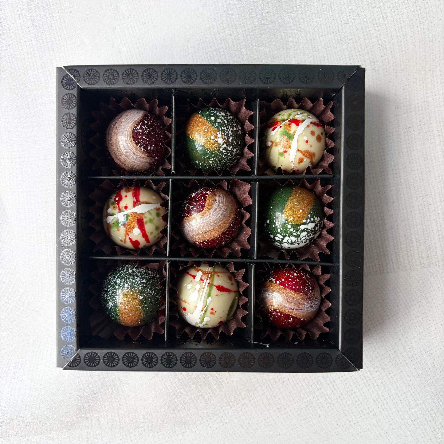 Caja Bombones Navideños 9 unidades - Edición Limitada Sabores Chilenos